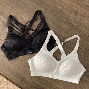 Victoria’s Secret Sport VSX Sports Bras Size 34B